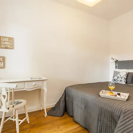 Lxway Castelo Apartment Lisbon