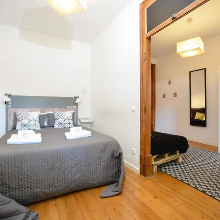Lxway Castelo Apartment *
